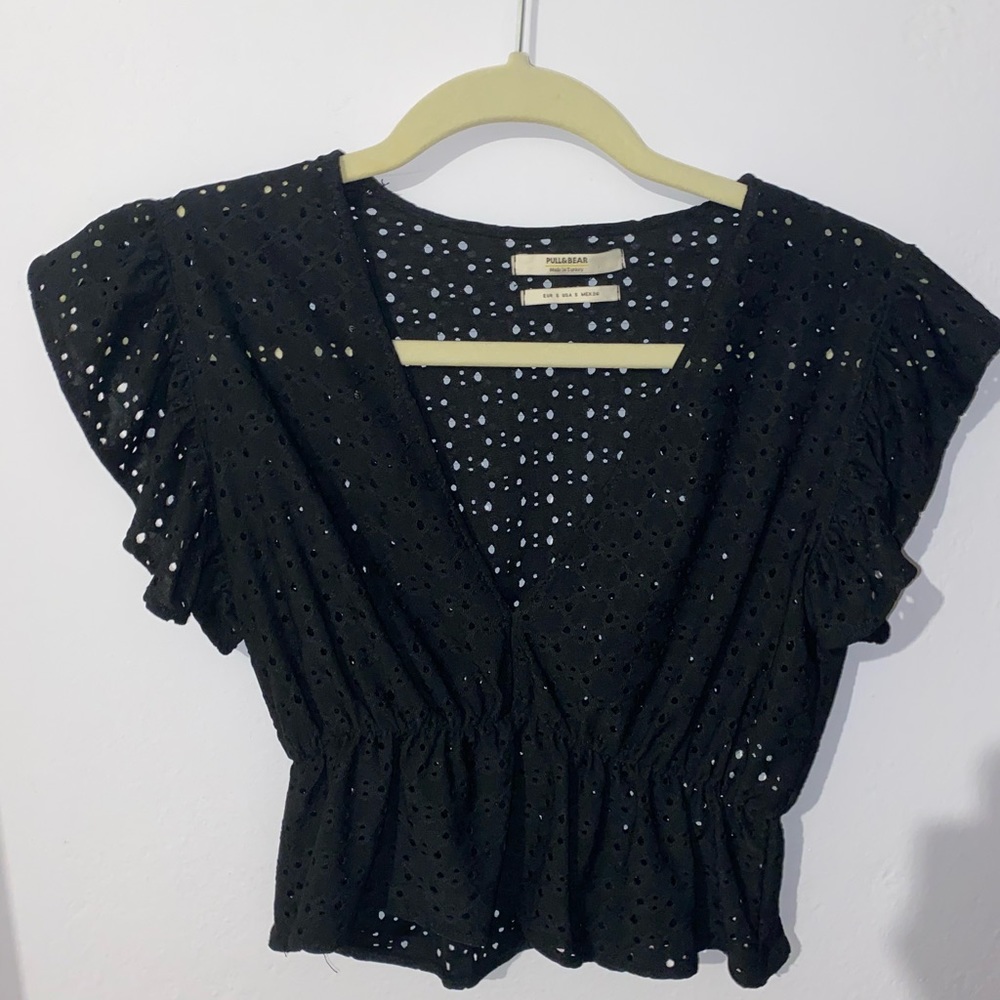 Black Pull and Bear top